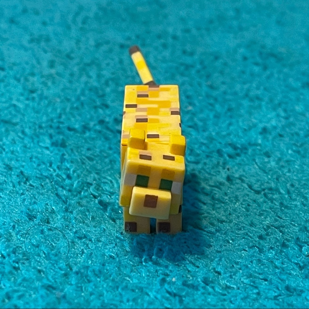 Authentic Mojang Minecraft Figurine